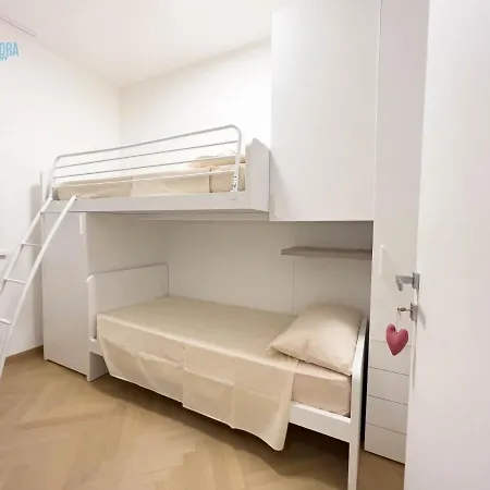 Apartment San Maurizio Tirabora Short Rent